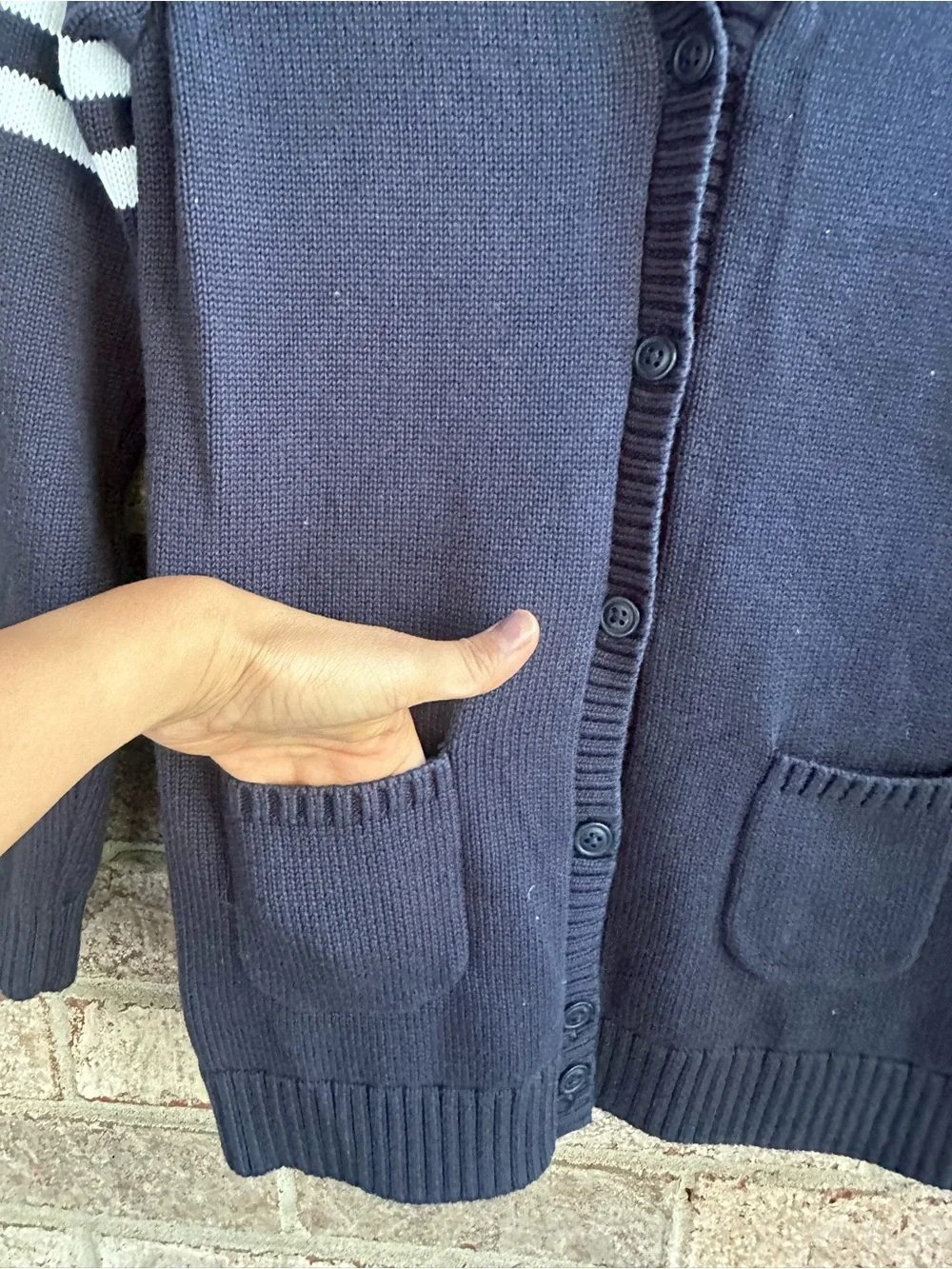 Lands' End kids Navy V-Neck Button wCardigan Sweater can fit women’s XS/S - Picture 4 of 7